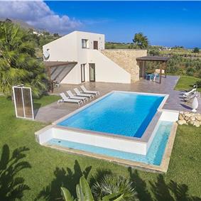 4  bedroom villa with pool, Scopello, sleeps 8